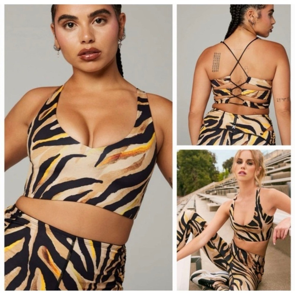 Savage X Fenty Sporta Bra‎ Women Small Tiger Print Strappy Back